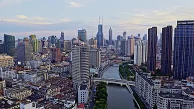 上海浦西天际线最新航拍视频的预览图